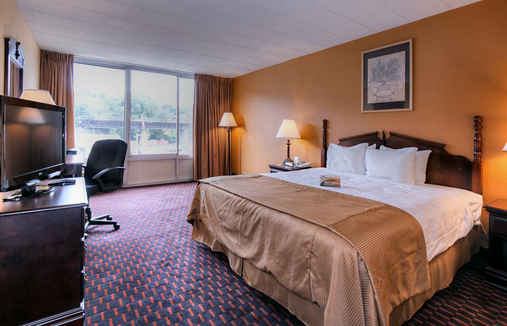 Days Inn Ийстън Стая снимка